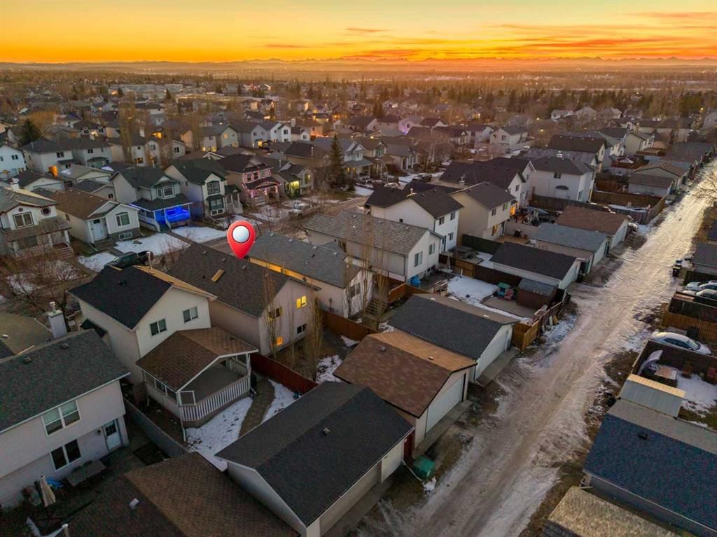192 Mt Aberdeen Circle SE, Calgary — main listing photo