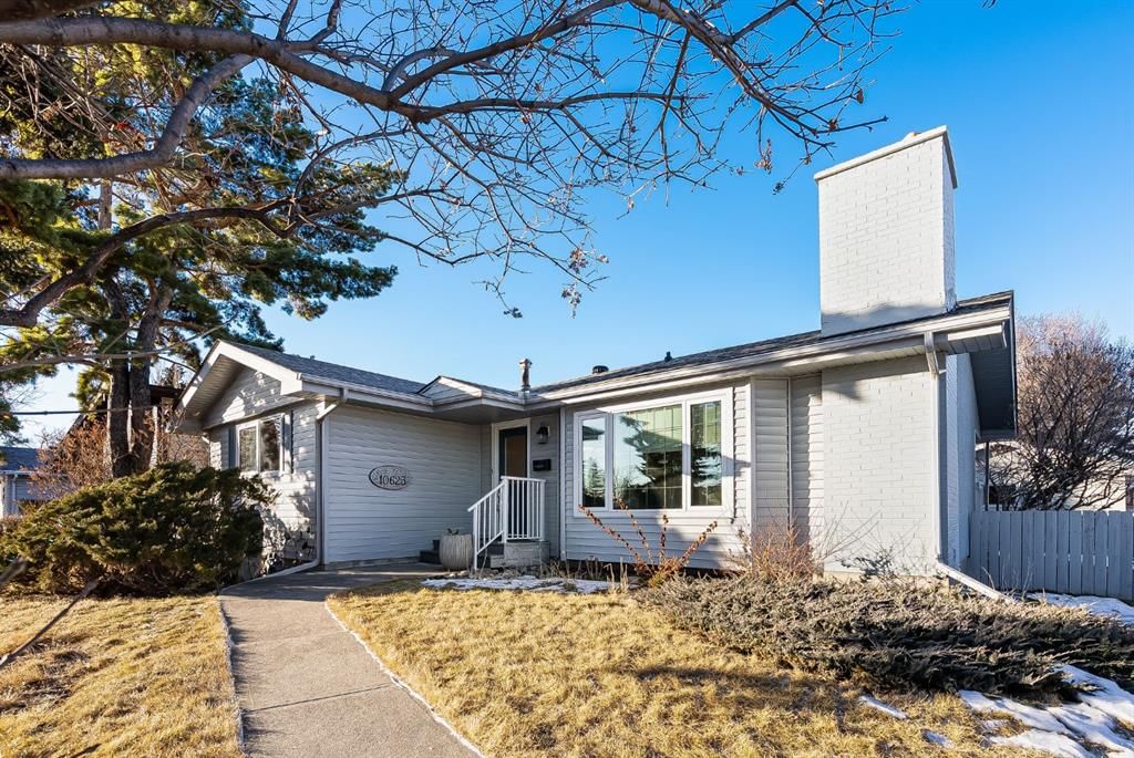10623 Waneta Crescent SE, Calgary — main listing photo