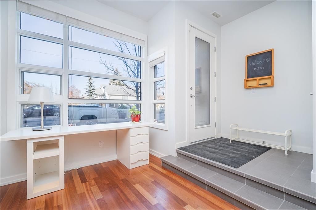 1029 1 Avenue NE, Calgary — main listing photo