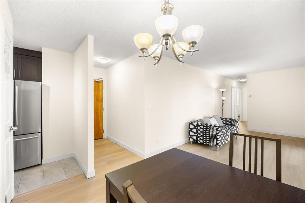 212, 4944 Dalton Drive NW, Calgary — photo 5 of 20