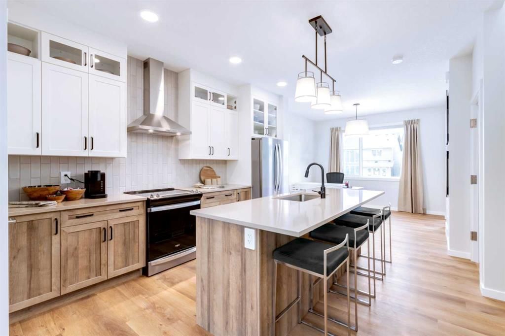 154 Bartlett Crescent SE, Calgary — main listing photo