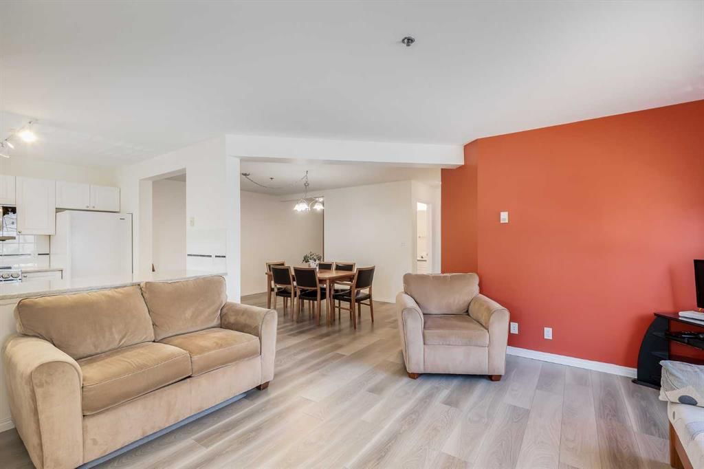 210, 1415 17 Street SE, Calgary — photo 5 of 32