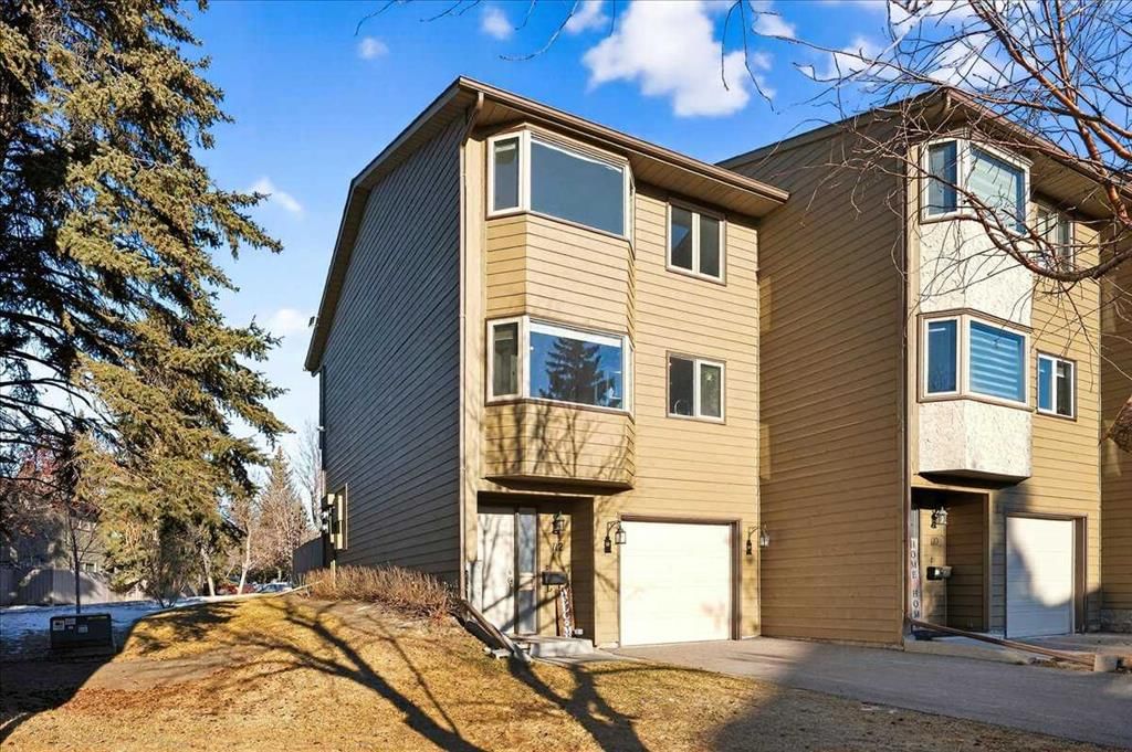 112 Glamis Terrace SW, Calgary — photo 3 of 42