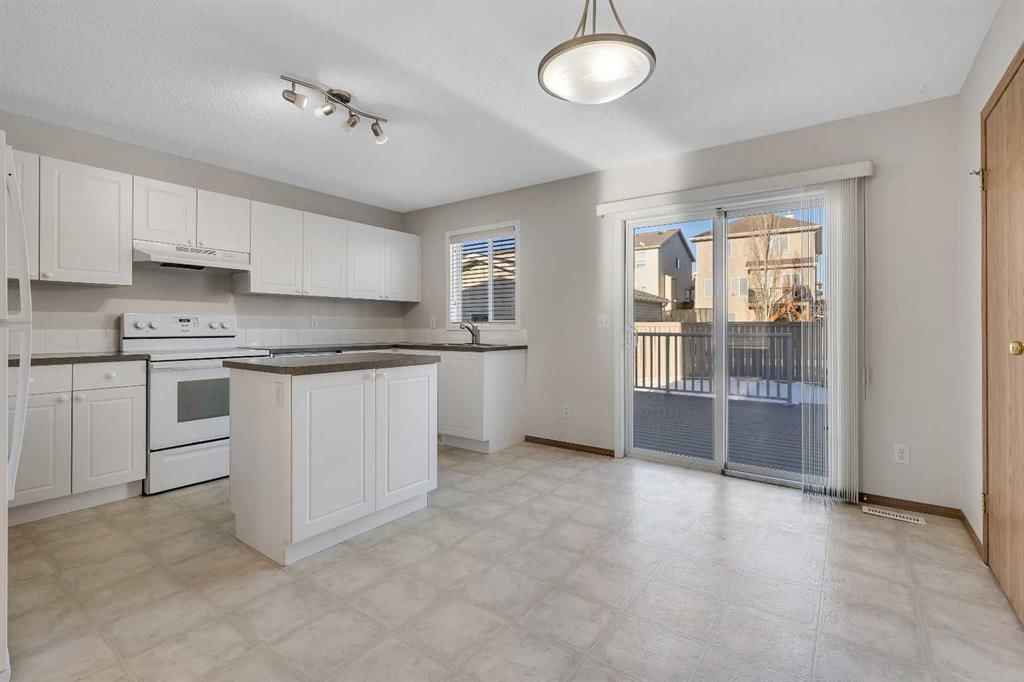183 Covepark Way NE, Calgary — photo 5 of 22
