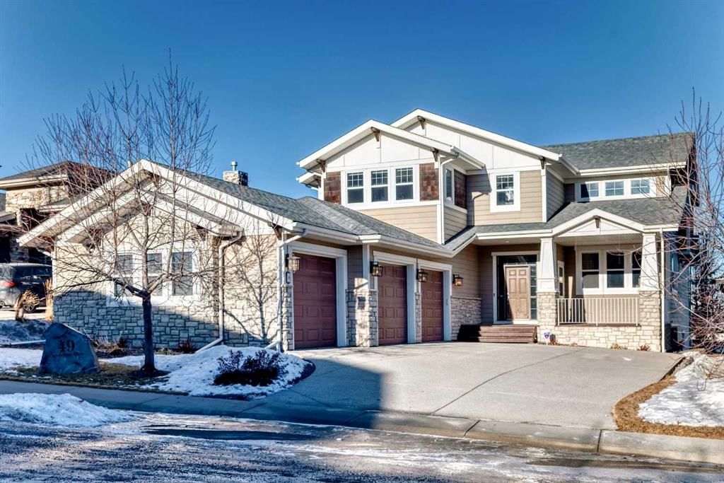 49 Crestridge View SW, Calgary — main listing photo