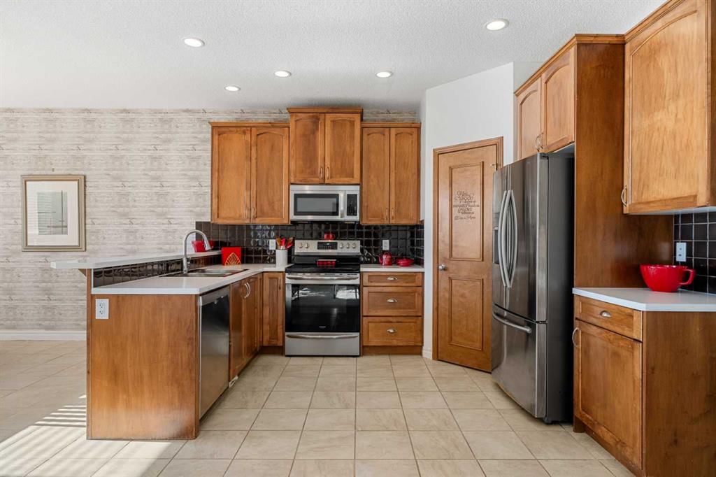 345 Prestwick Terrace SE, Calgary — photo 5 of 50