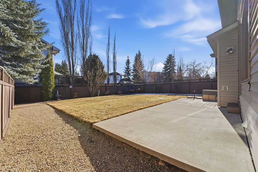2108 Douglasbank Crescent SE, Calgary — photo 4 of 28