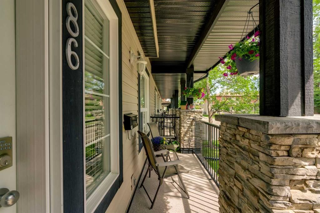 86 Eversyde Common SW, Calgary — photo 3 of 47
