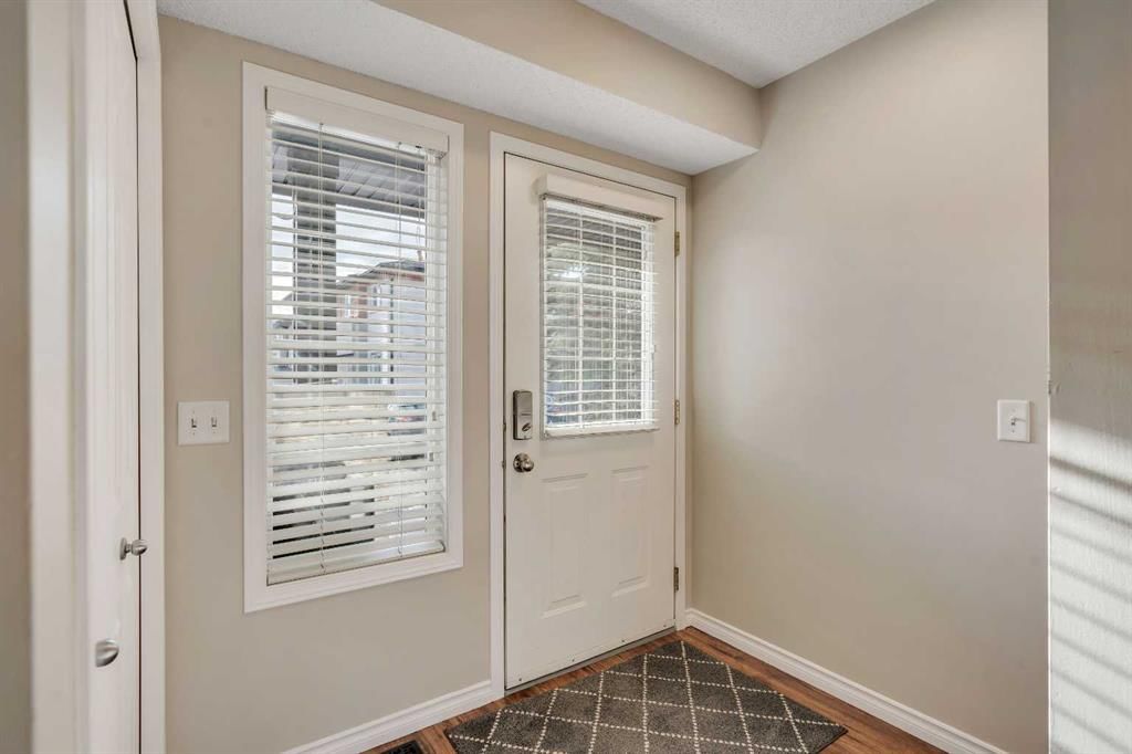 86 Eversyde Common SW, Calgary — photo 4 of 47