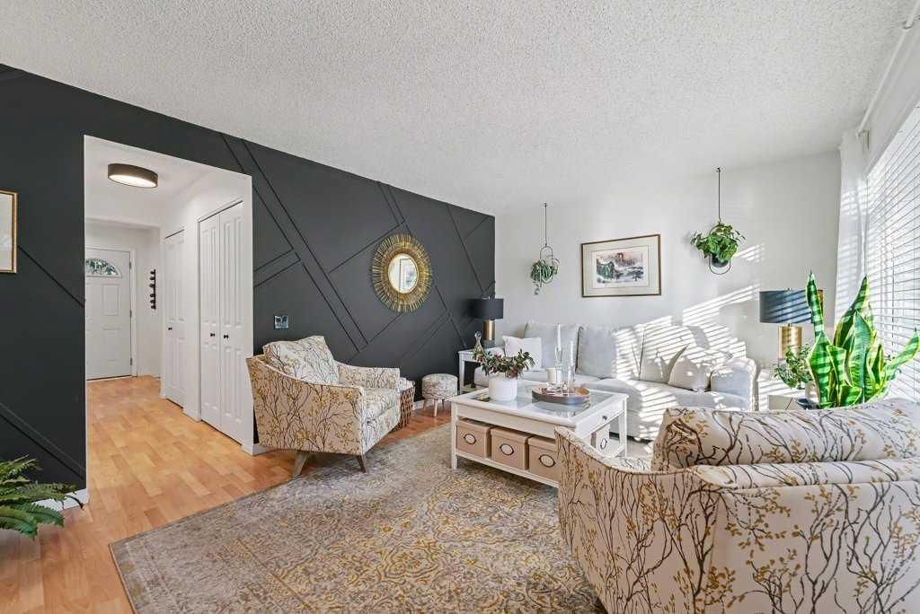 15, 999 Canyon Meadows Drive SW, Calgary — photo 3 of 41