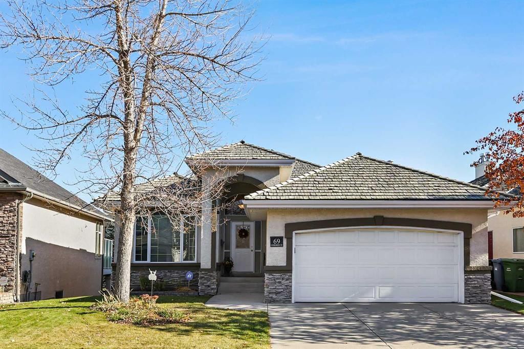 69 Evergreen Crescent SW, Calgary — main listing photo