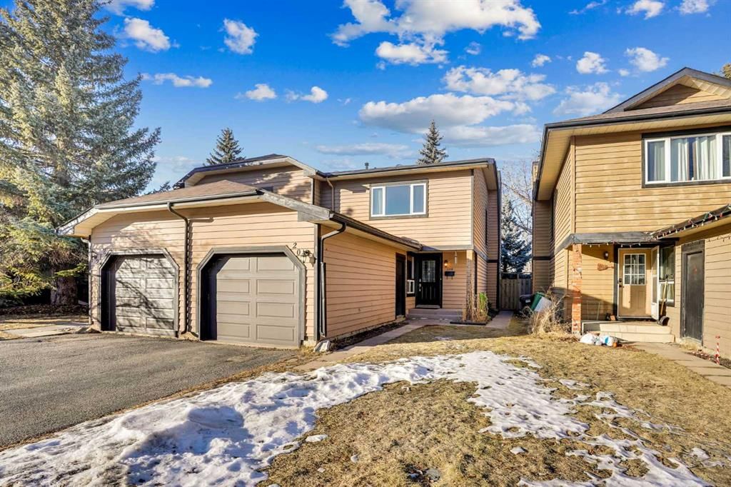 208 Midpark Gardens SE, Calgary — main listing photo