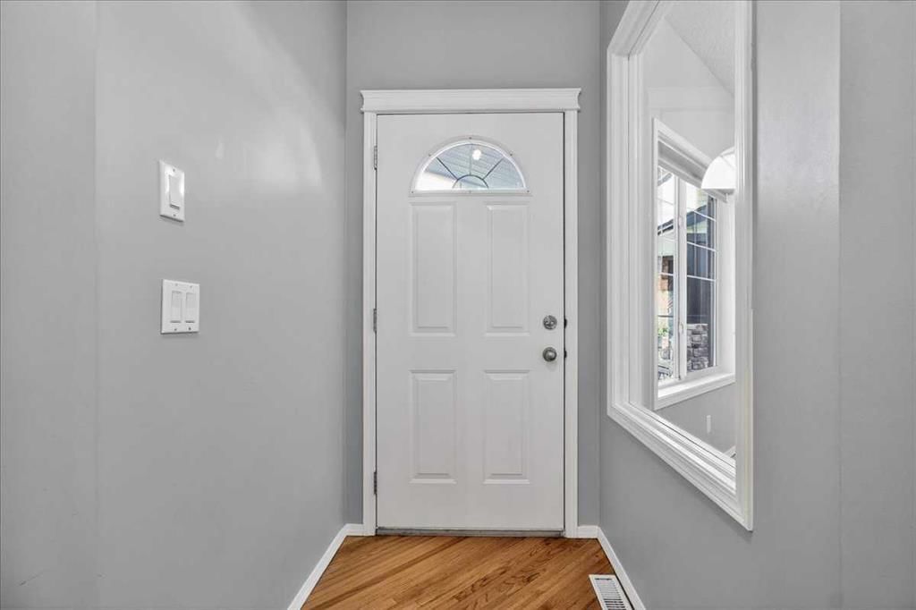 157 Wentworth Park SW, Calgary — photo 5 of 49