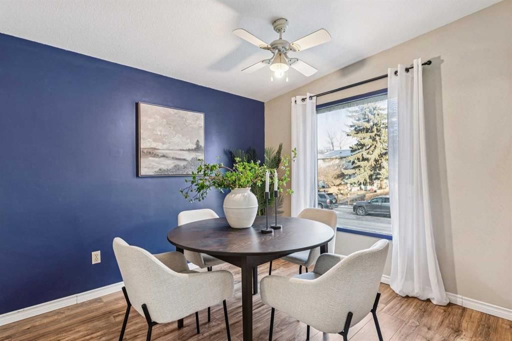 23 Dovercliffe Way SE, Calgary — photo 4 of 34