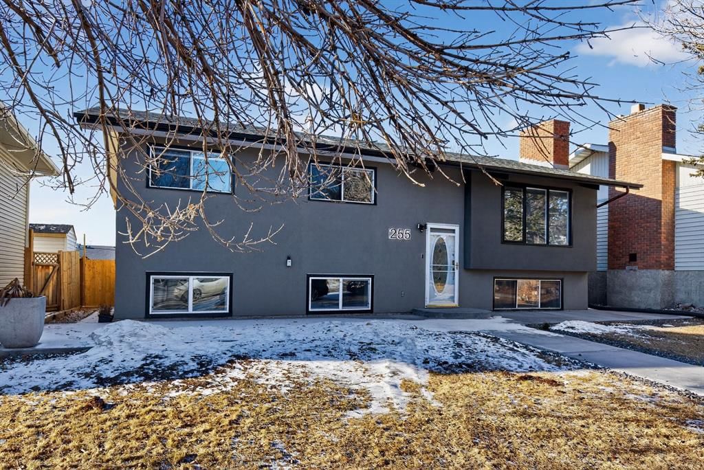255 Rundleridge Drive NE, Calgary — main listing photo