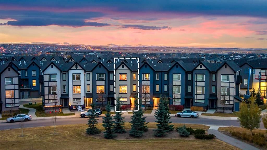 118 Evanscrest Manor NW, Calgary — main listing photo