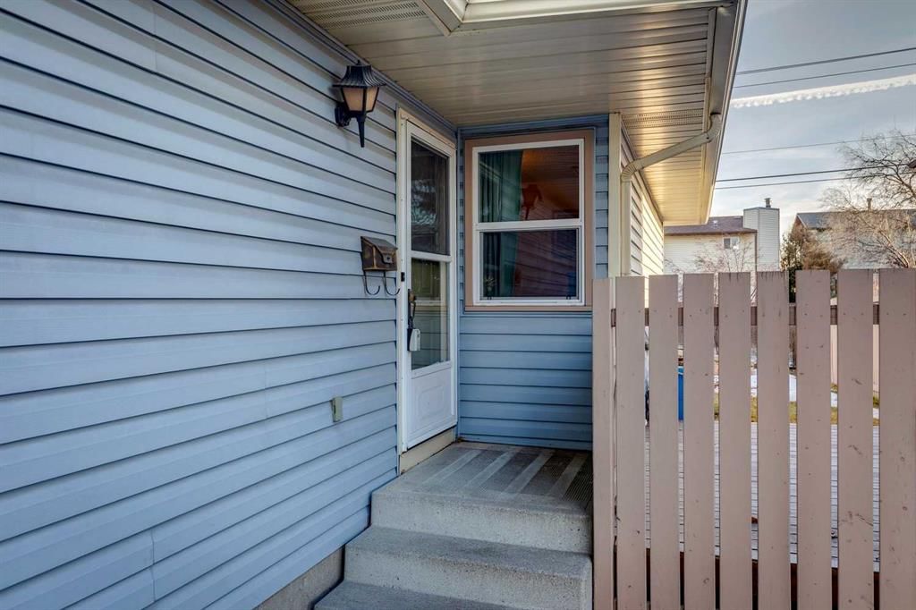36 Templeby Crescent NE, Calgary — photo 2 of 38