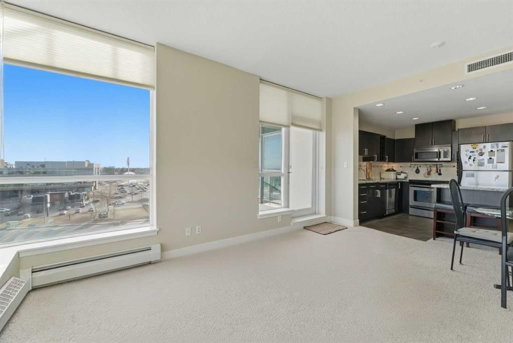 702, 77 Spruce Place SW, Calgary — photo 4 of 46