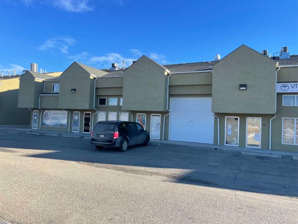 516, 3208 8 Avenue NE, Calgary — photo 2 of 9