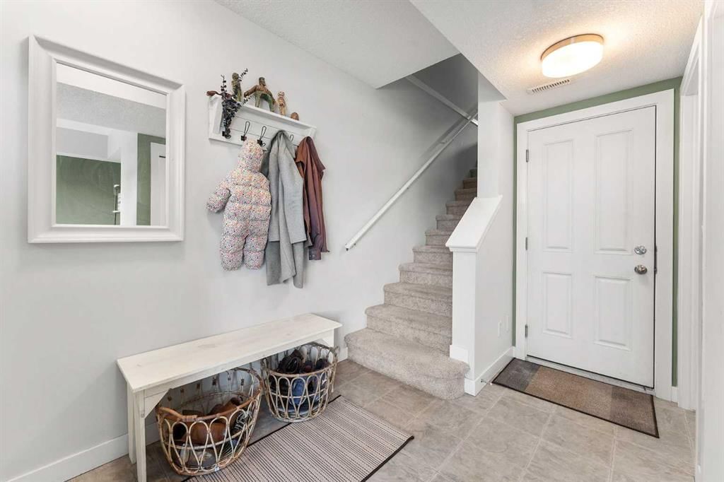39 Silverado Way SW, Calgary — photo 2 of 31