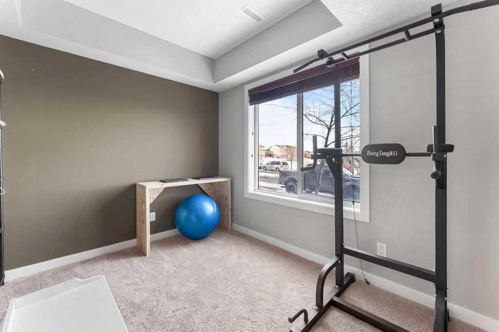 39 Silverado Way SW, Calgary — photo 4 of 31