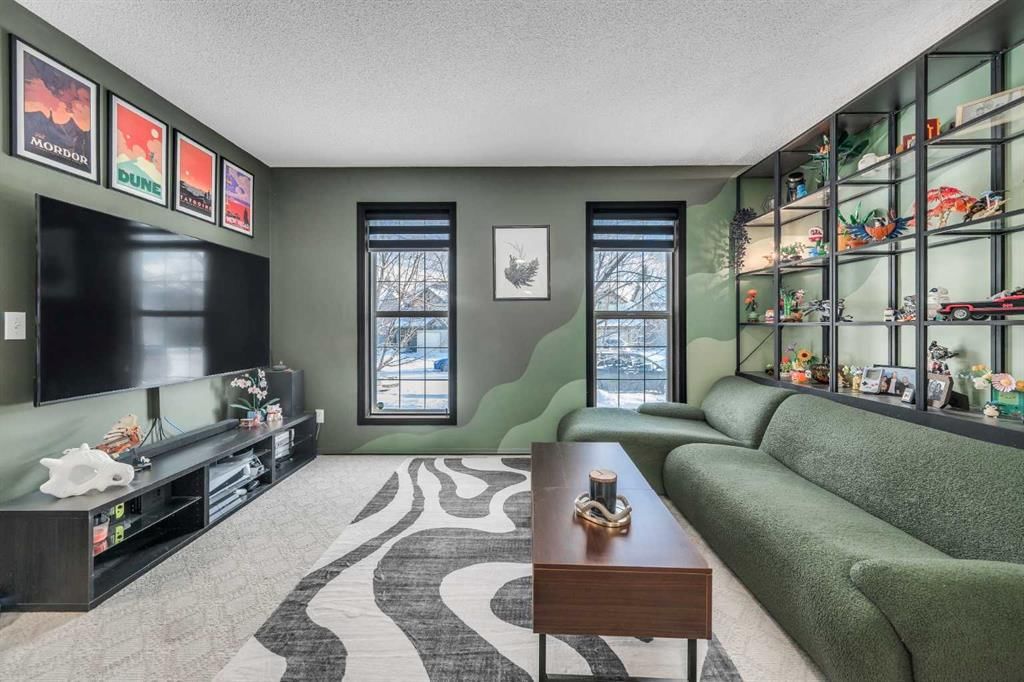 165 Everstone Drive SW, Calgary — photo 3 of 41