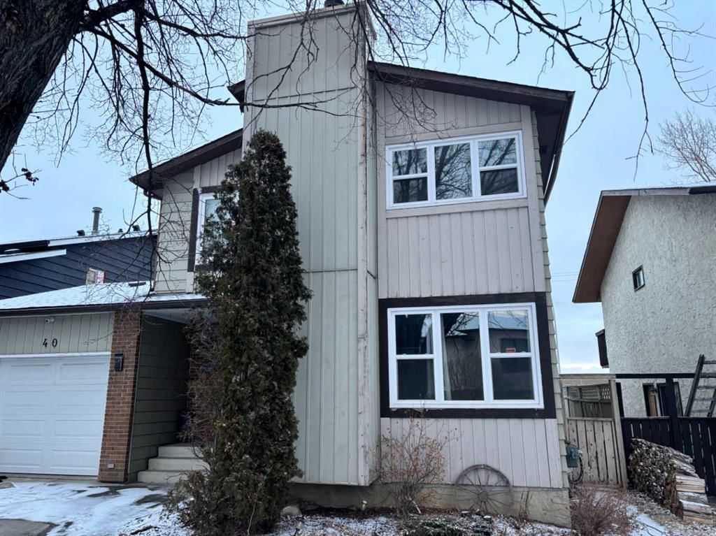 40 Bernard Way NW, Calgary — photo 2 of 19