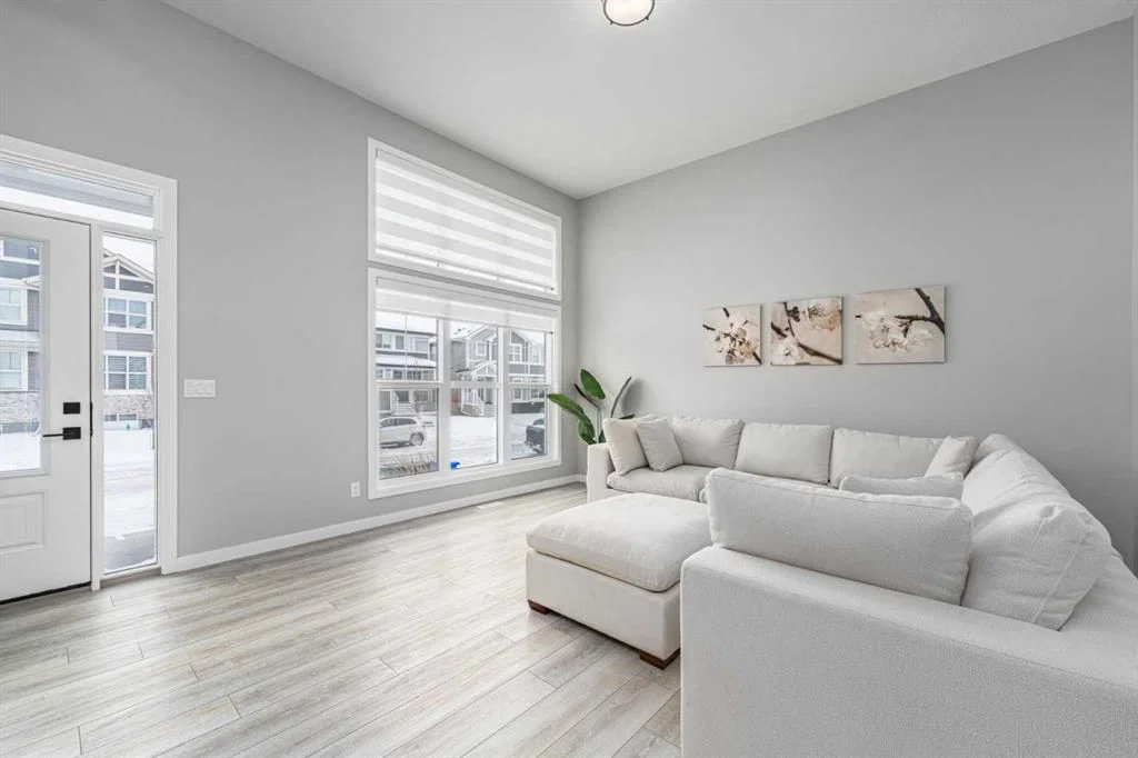 89 Magnolia Grove SE, Calgary — photo 5 of 37