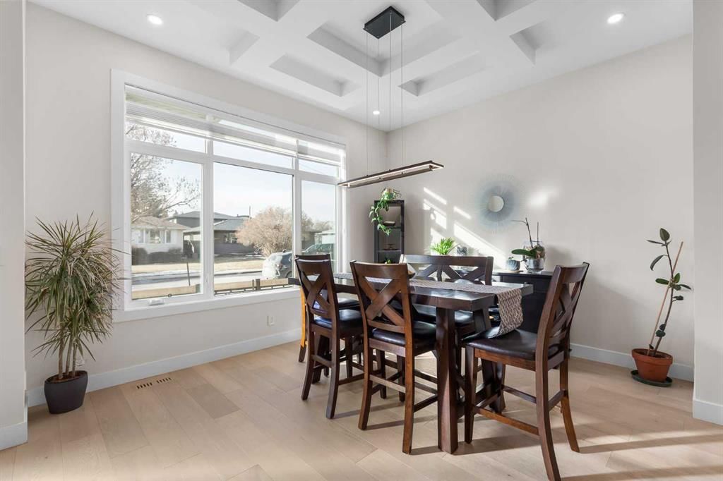2520 Cochrane Road NW, Calgary — photo 5 of 49