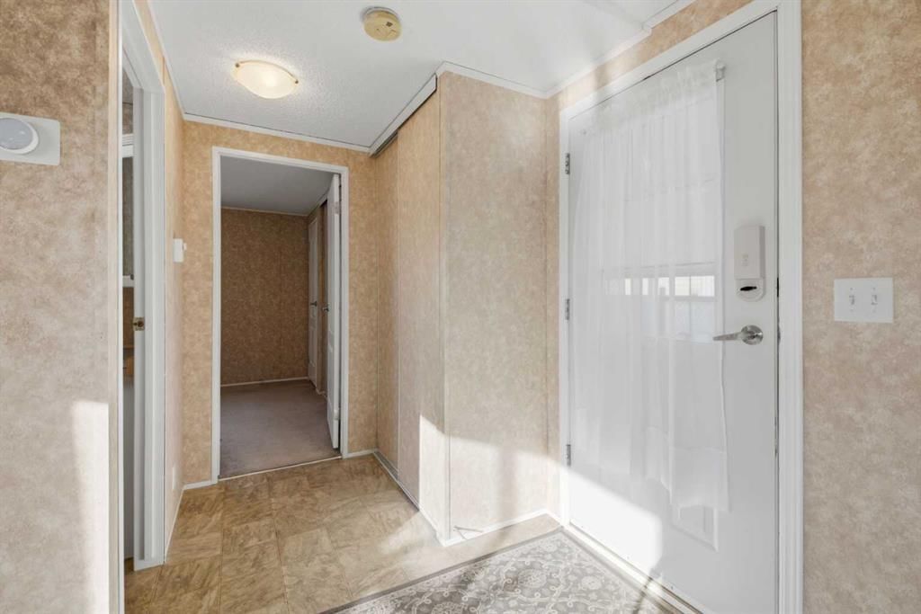 298, 99 Arbour Lake Road NW, Calgary — photo 4 of 50