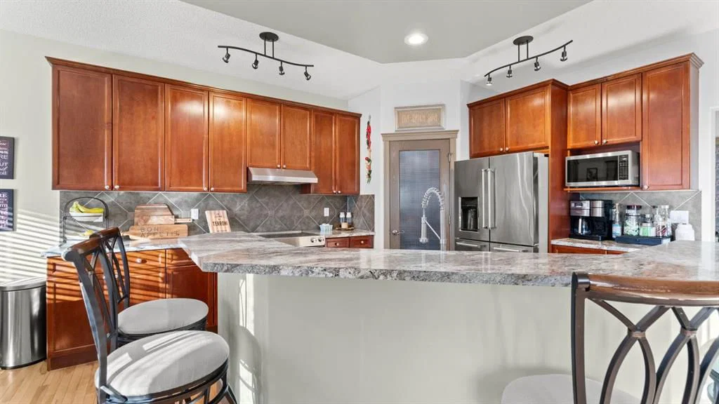 189 Rockyspring Terrace NW, Calgary — photo 3 of 47