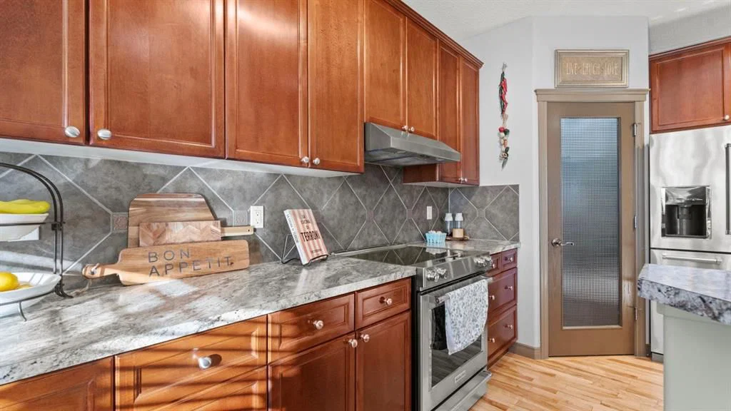 189 Rockyspring Terrace NW, Calgary — photo 4 of 47