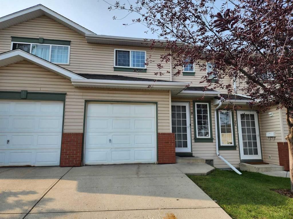 9 Country Hills Rise NW, Calgary — main listing photo