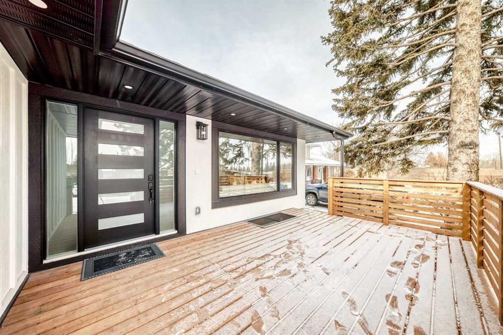 135 Lake Wapta Rise SE, Calgary — photo 2 of 37