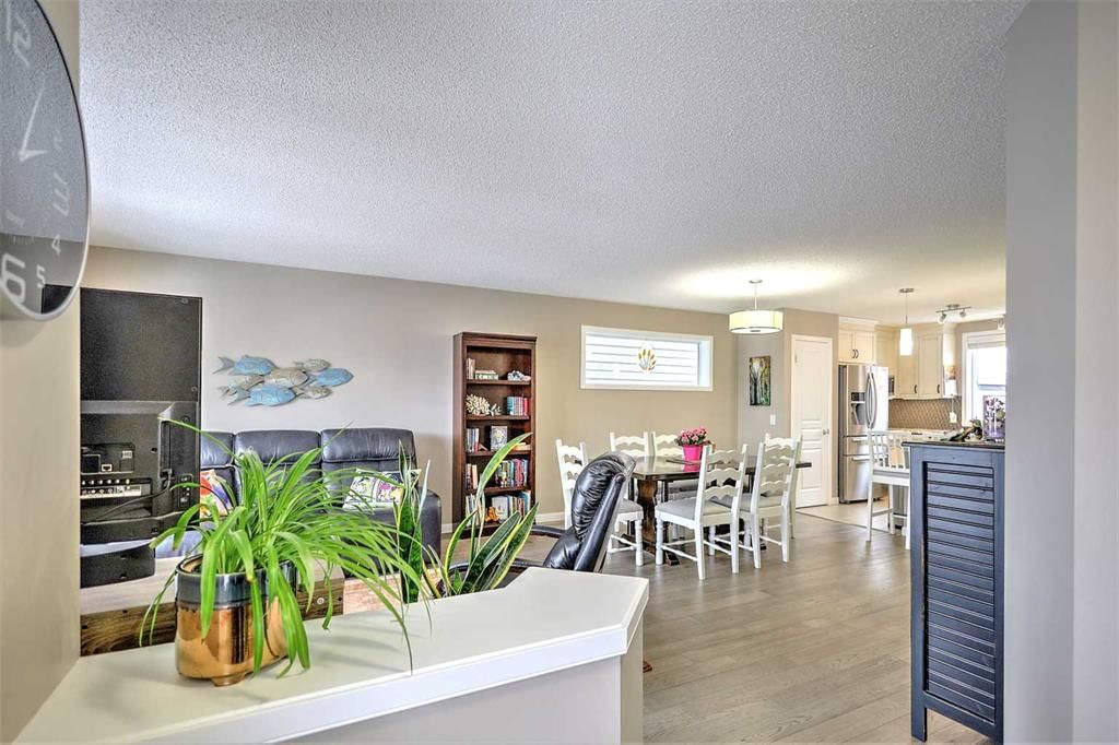 388 Auburn Crest Way SE, Calgary — photo 4 of 39