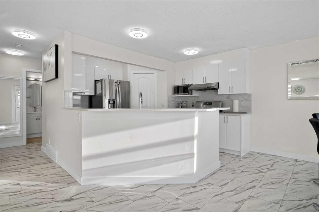 143 Taralake Way NE, Calgary — photo 4 of 35