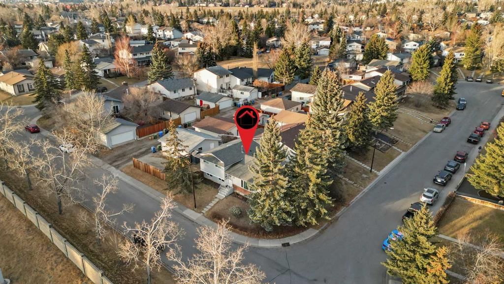 98 Ranch Glen Drive NW, Calgary — photo 2 of 42