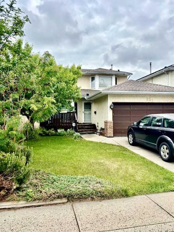 22 Riverside Close SE, Calgary — photo 5 of 7