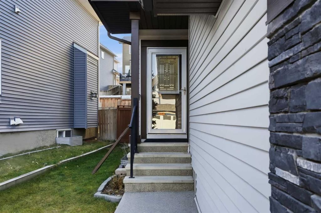 160 Sage Valley Circle NW, Calgary — photo 3 of 36