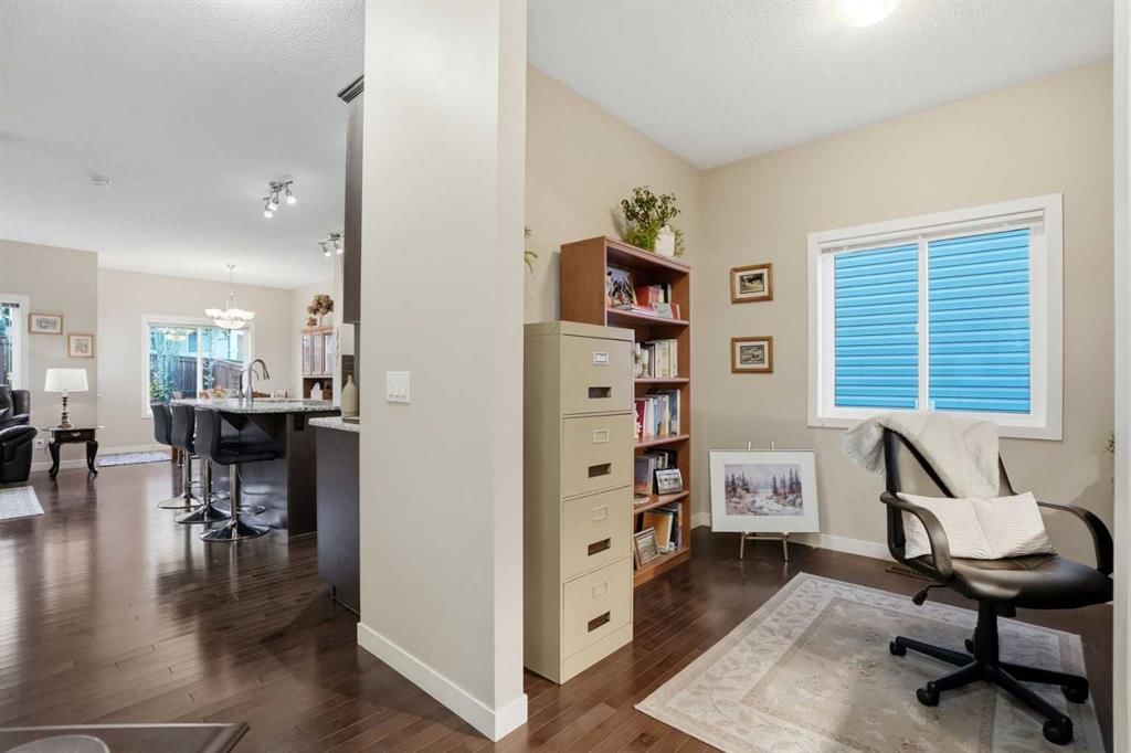 160 Sage Valley Circle NW, Calgary — photo 4 of 36