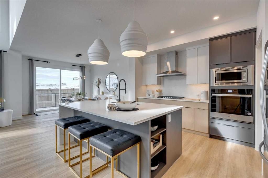 401 Sora Way SE, Calgary — photo 3 of 15