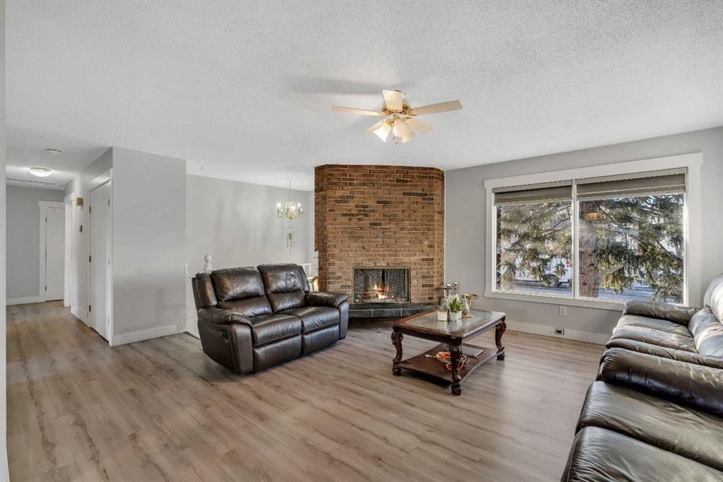 108 Whiteglen Crescent NE, Calgary — photo 4 of 38