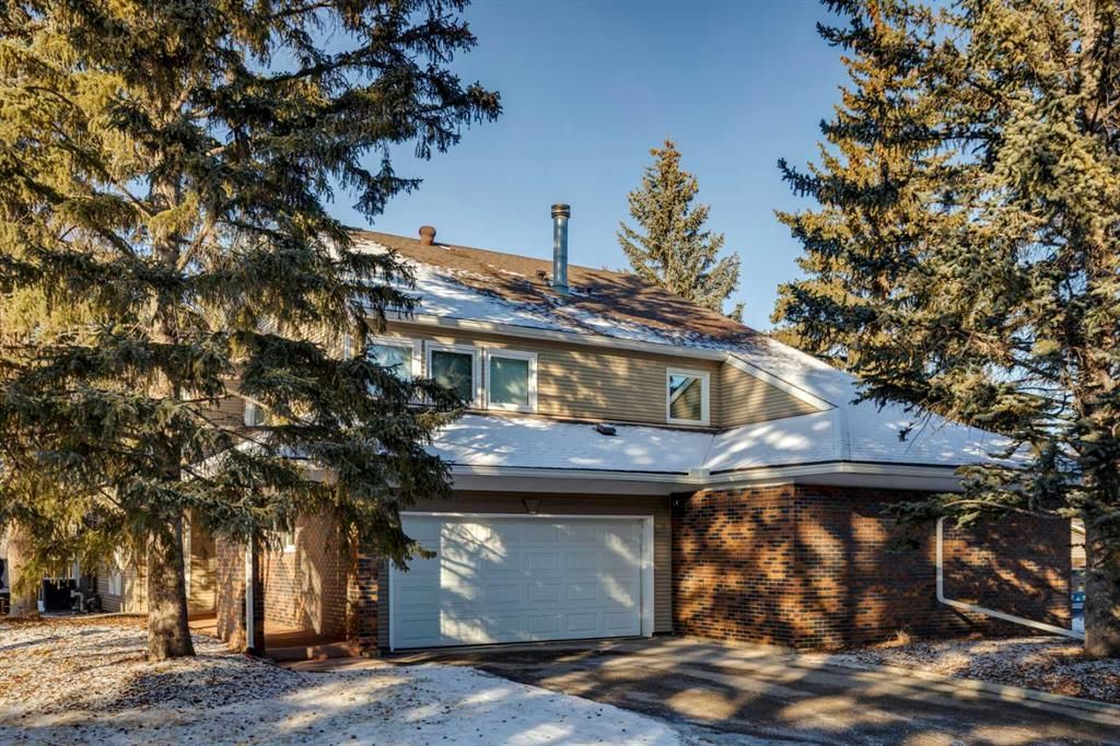 2, 275 Woodridge Drive SW, Calgary — main listing photo