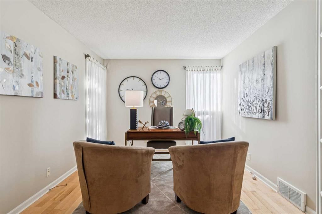 2, 275 Woodridge Drive SW, Calgary — photo 5 of 47