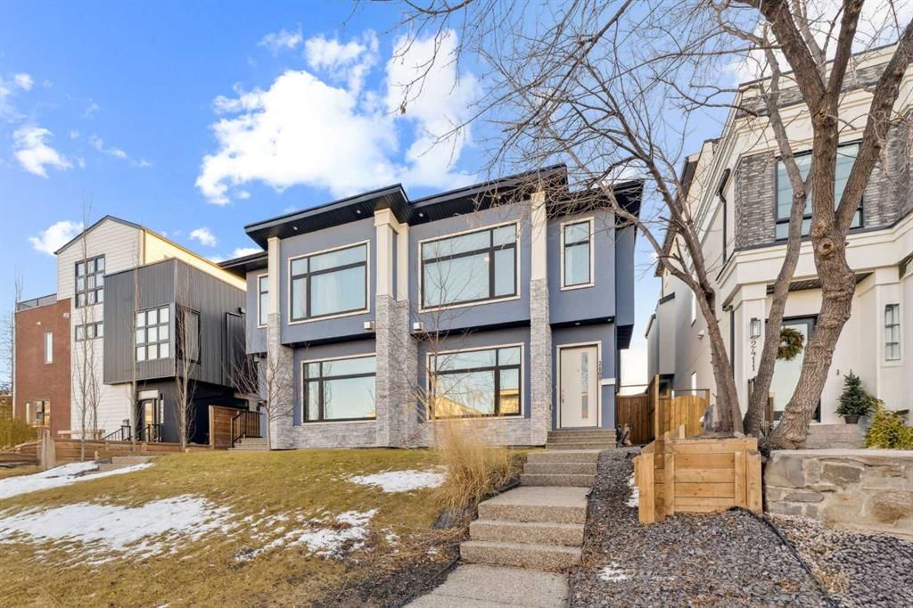 2409 28 Avenue SW, Calgary — photo 2 of 48