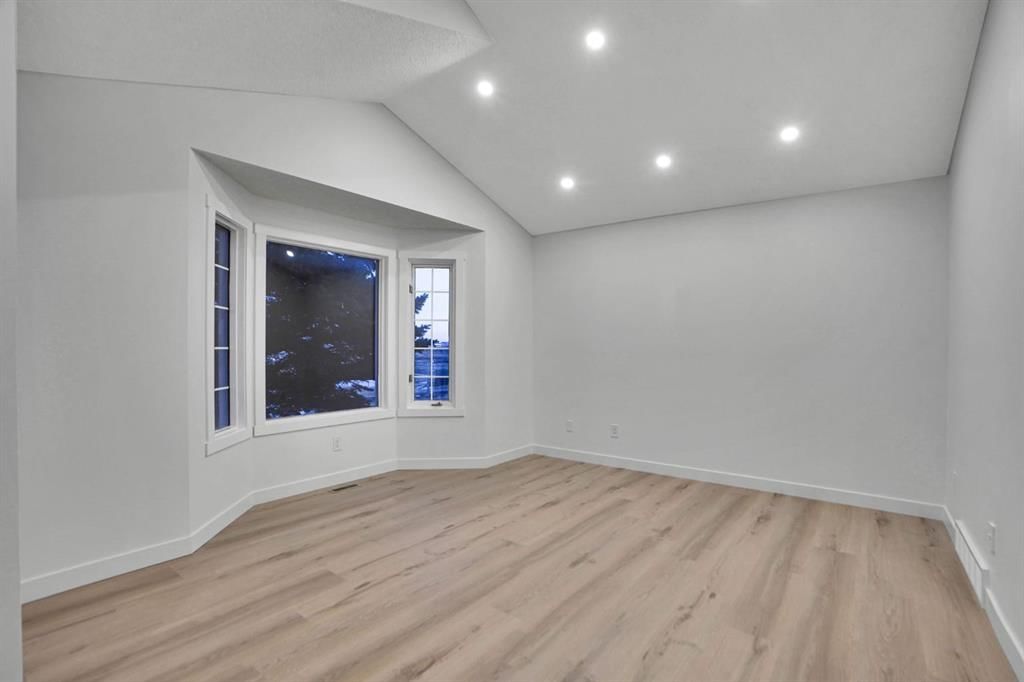 96 Covington Road NE, Calgary — photo 3 of 44