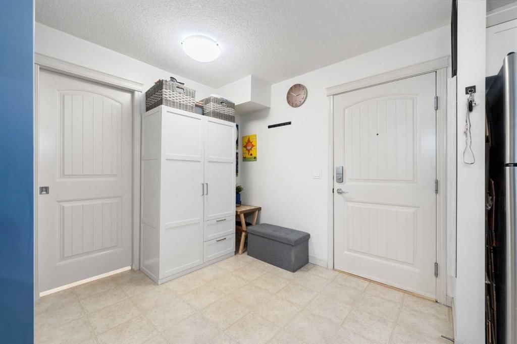 3116, 115 Prestwick Villas SE, Calgary — photo 4 of 29