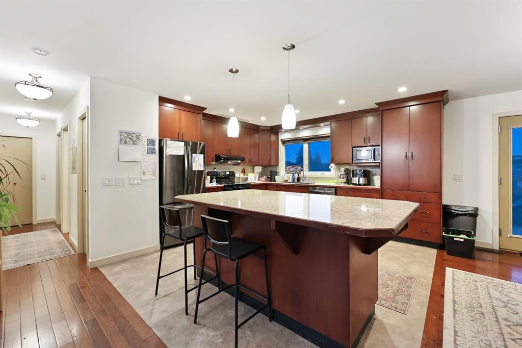 256 Lysander Place SE, Calgary — photo 5 of 38