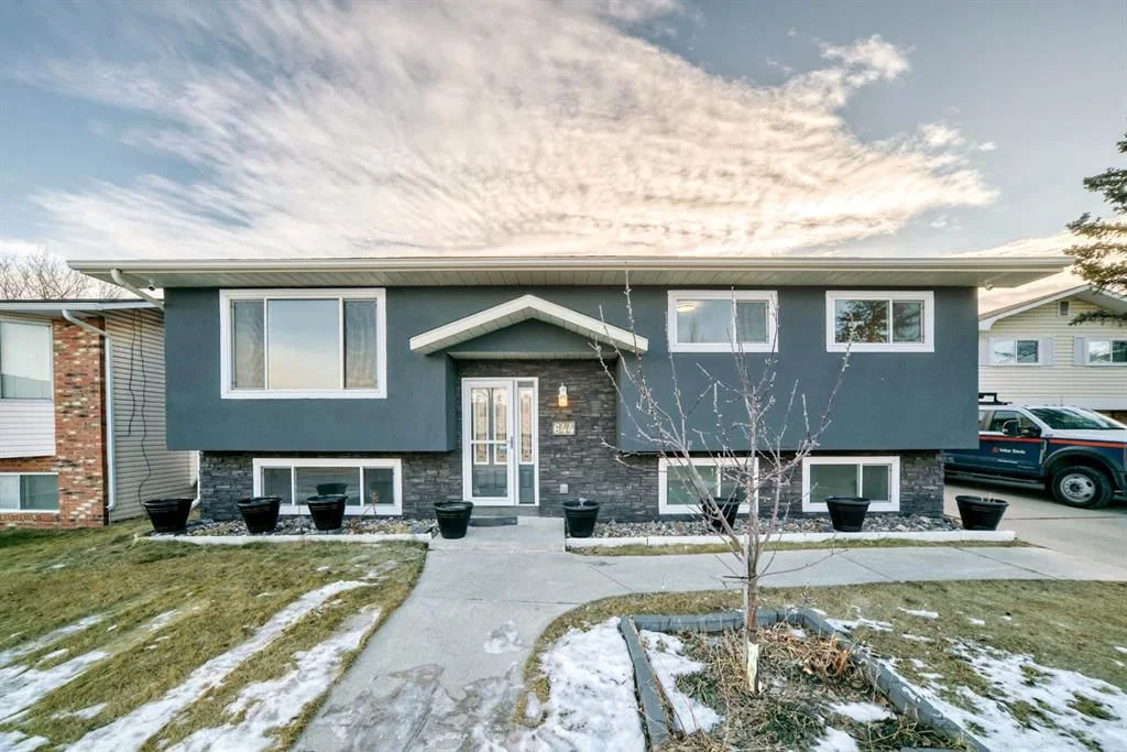 644 Rundleville Place NE, Calgary — main listing photo