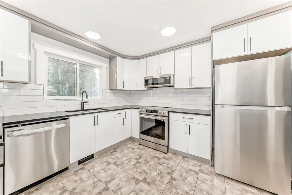 644 Rundleville Place NE, Calgary — photo 3 of 43